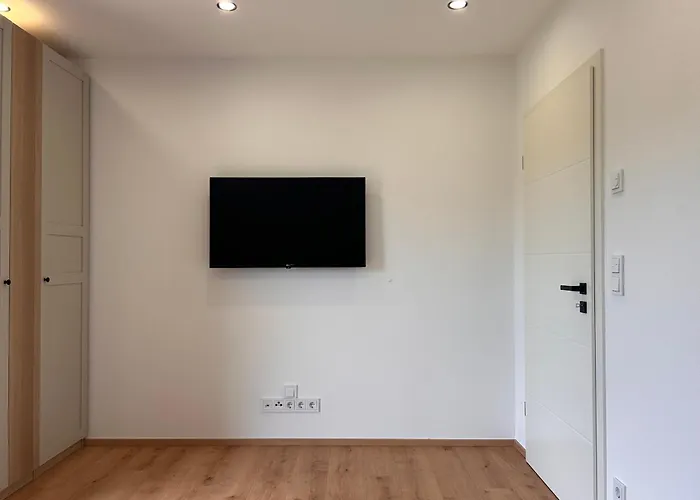 Zur Roemischen Weinstrasse Apartamento *