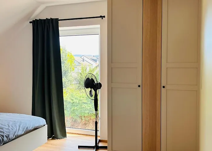 Zur Roemischen Weinstrasse