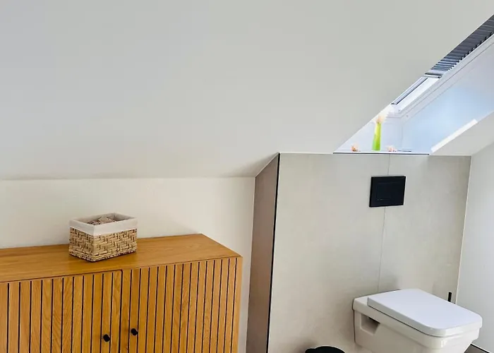 Zur Roemischen Weinstrasse * Kenn