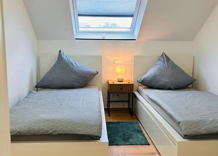 Zur Roemischen Weinstrasse